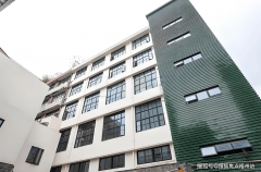 公共区域粉饰以现代艺术